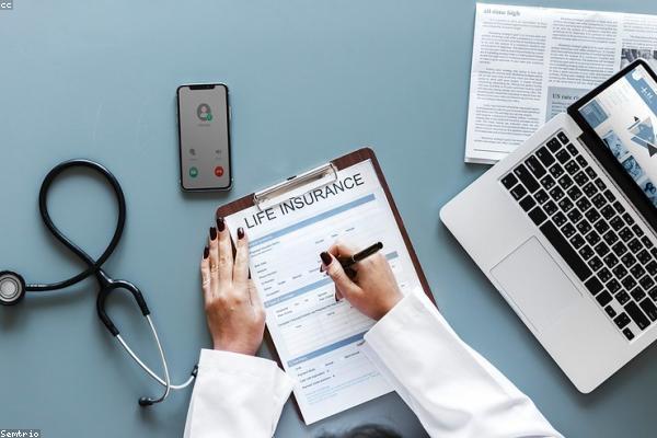 AI-Powered AR Follow-Up: Working Claims Smarter